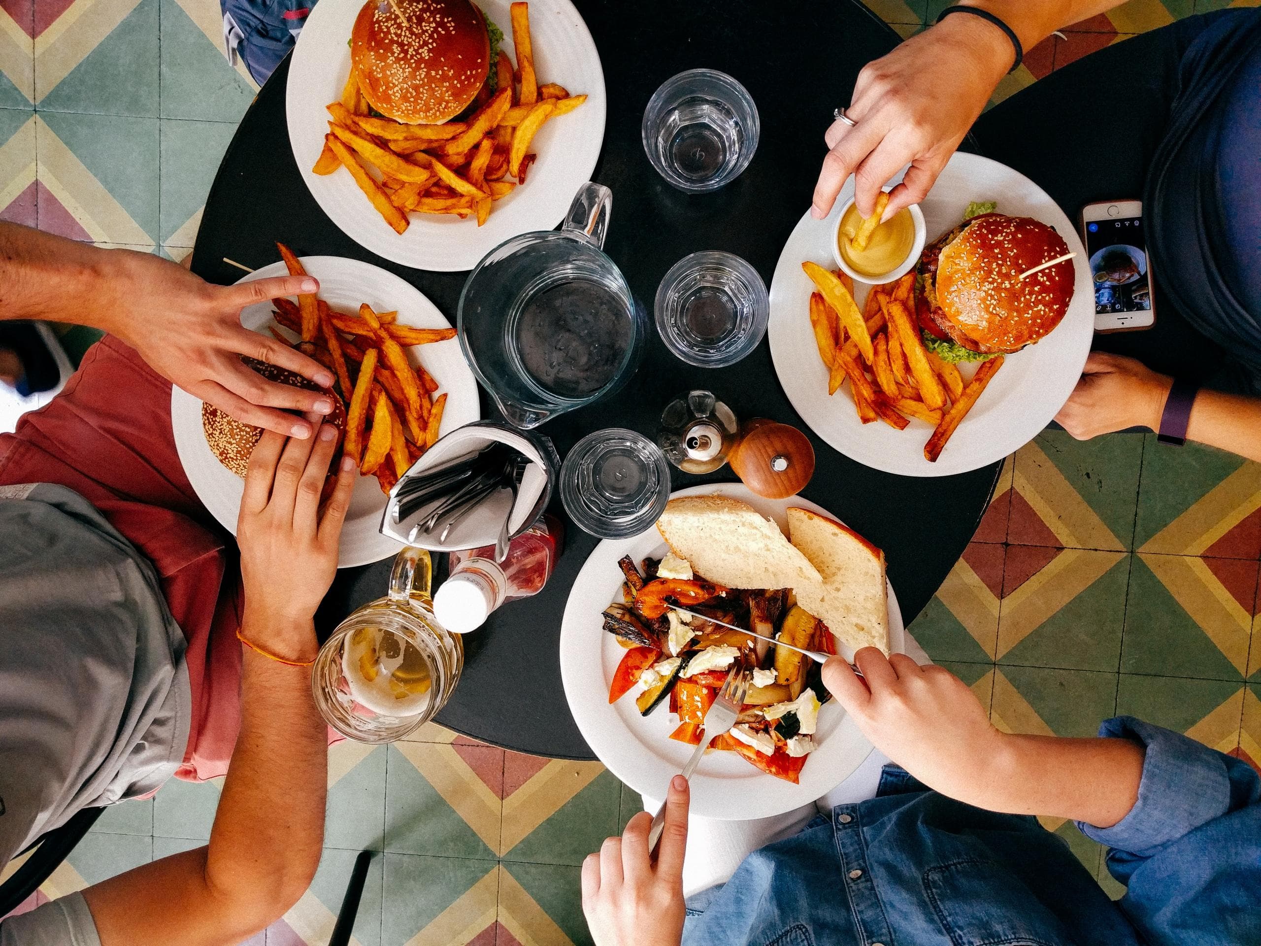 5 Innovative Ways Restaurants Increase Sales and Earn